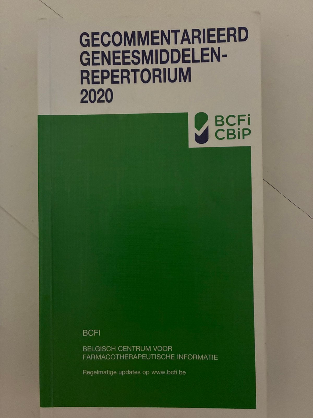 Gecommentarieerd geneesmiddelen-repertorium 2000, Ophalen of Verzenden, Zo goed als nieuw