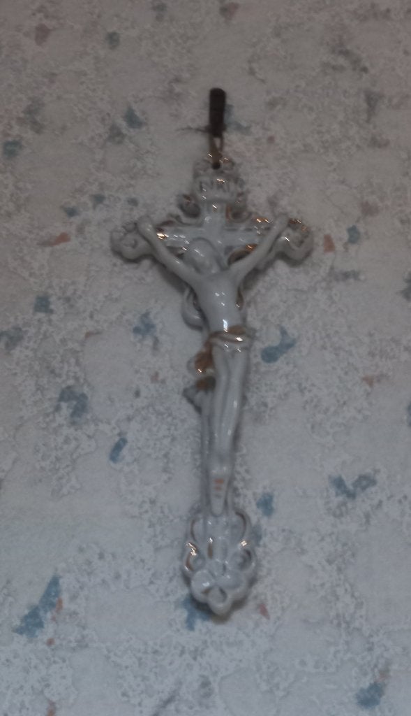 Crucifix en porceleine, Antiquités & Art, Enlèvement ou Envoi