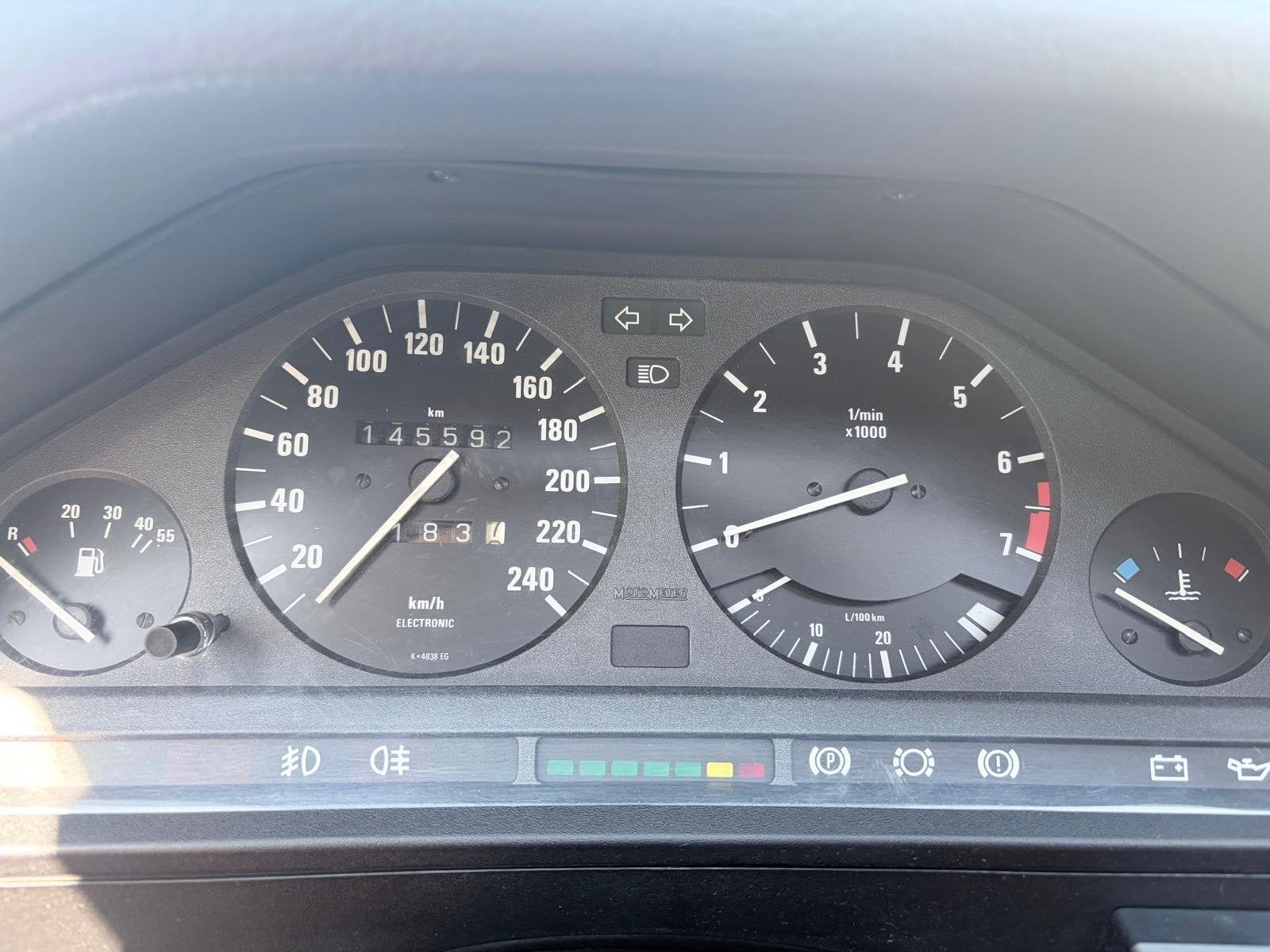 BMW 325 - E30 - Slechts 145000 km - Collector - Garantie, foto 4
