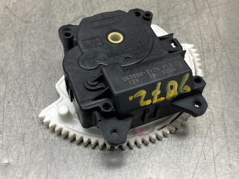ACTIONNEUR MOTEUR VOLET CHAUFFAGE RAV4 (A4) (|0638002170|), Utilisé, Toyota