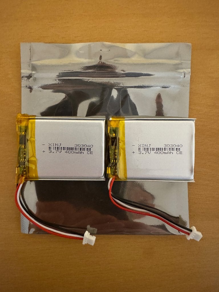 Twee 3,7 V 400 mAh 1,48 Wh Li-lithiumbatterijen 303040, Enlèvement ou Envoi, Neuf