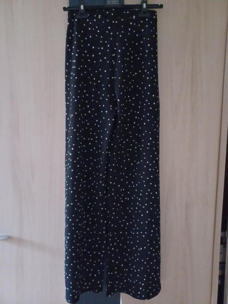 Broek van Stradivarius (maat x-smal), Enlèvement ou Envoi, Comme neuf, Longs, Taille 34 (XS) ou plus petite