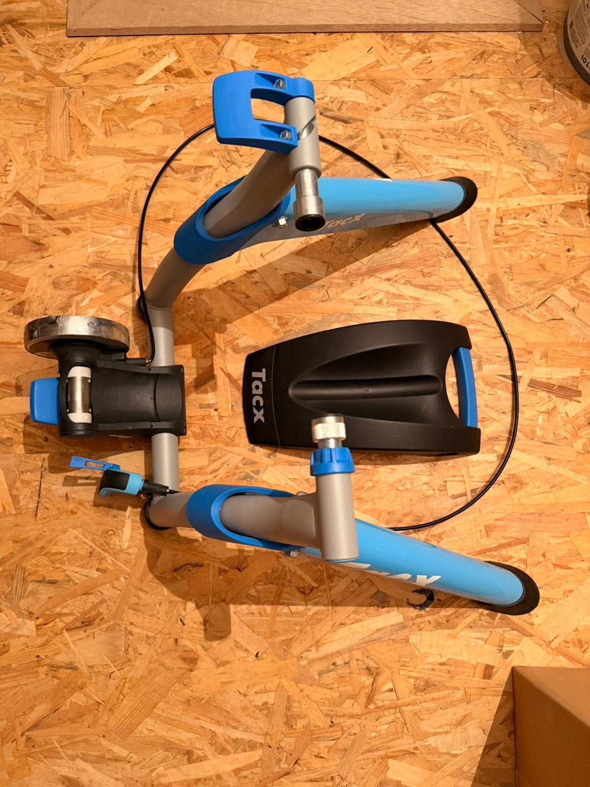 Tacx fietsentrainer met voorwielsteun, Ophalen, Zo goed als nieuw