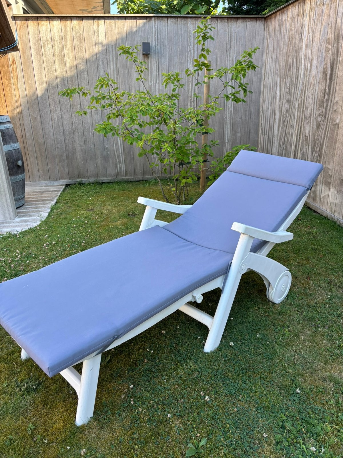 Ligzetel + kussen, Tuin en Terras, Ophalen, Zo goed als nieuw