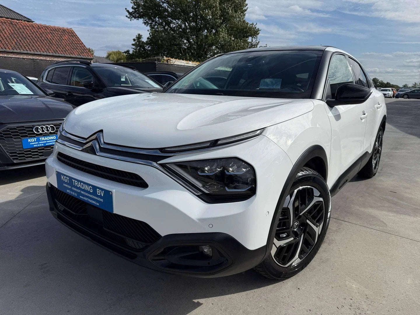 Citroën C4 1.2i 130PK 5-DEURS AUTOMAAT NAVIGATIE LEDER 360, Cuir, Euro 6, Entreprise, 5 portes