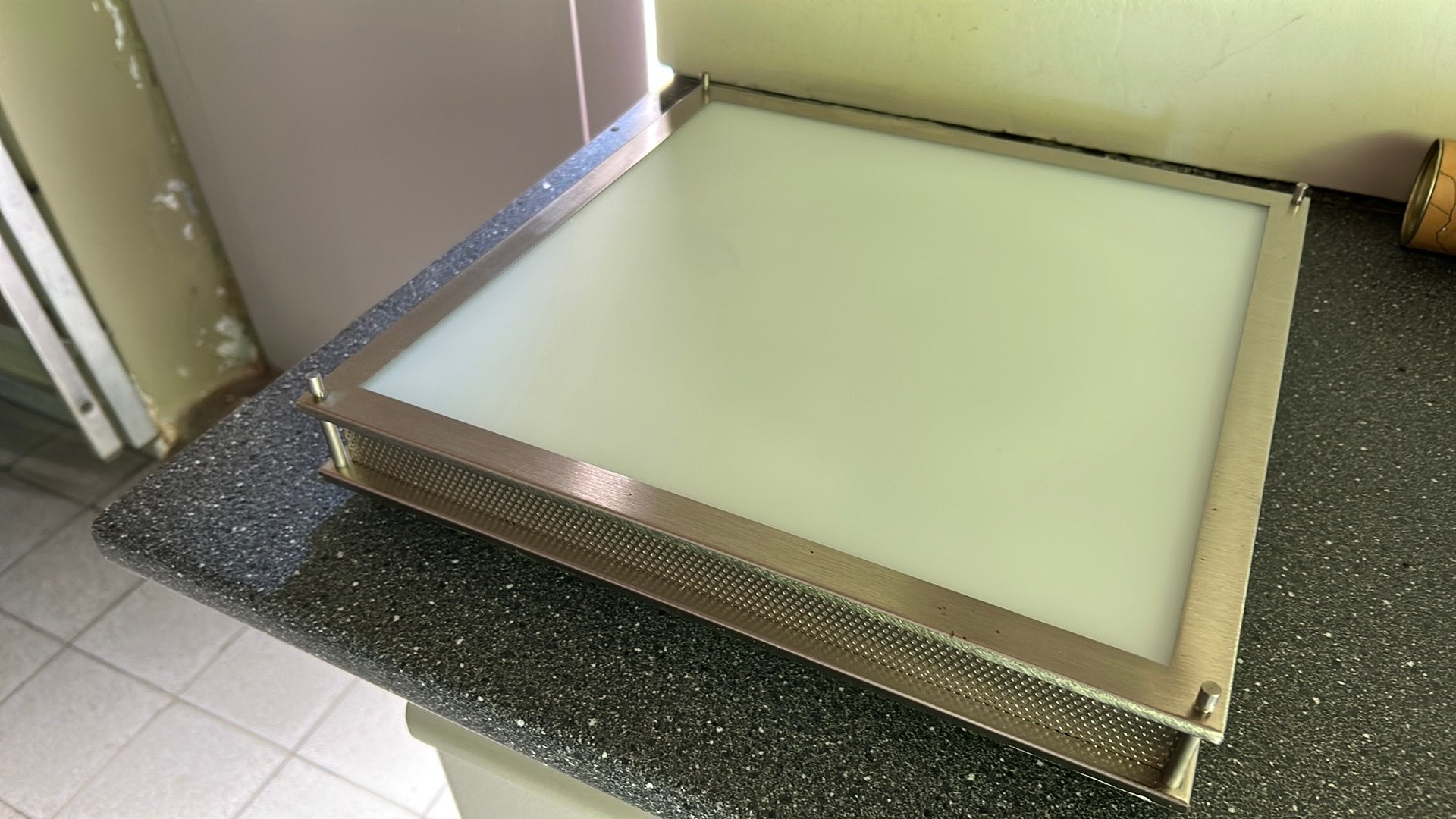 Vierkante plafondlamp, Huis en Inrichting, Ophalen, Zilver, G13 (TL), Design