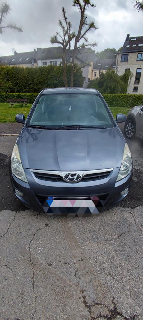 Hyundai i20 1.2 Essence - Pour bricoleur/export/marchand, Auto's, Hyundai, i20, Airbags, Centrale vergrendeling, Electronic Stability Program (ESP)