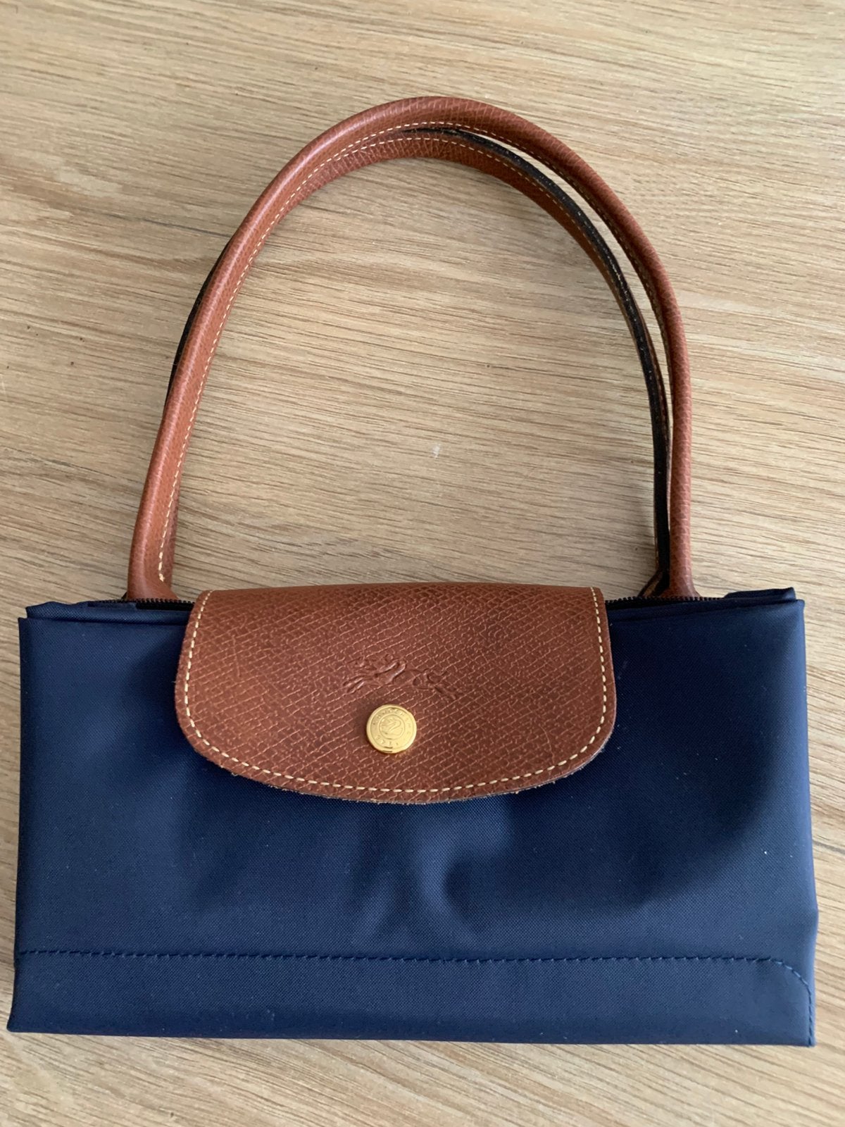 Sac à main Le Pliage Longchamp taille M bleu marine, Enlèvement, Neuf, Bleu, Sac à main