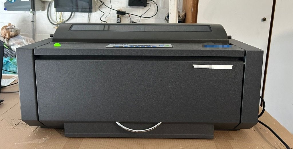 Imprimante matricielle Printronix S828 - Professionnelle, Informatique & Logiciels, Imprimantes, Impression noir et blanc, Imprimante
