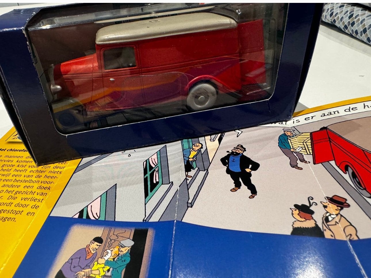 Kuifje auto 1:43 het bestelbusje uit geheim van de eenhoorn, Verzamelen, Ophalen of Verzenden, Kuifje, Zo goed als nieuw