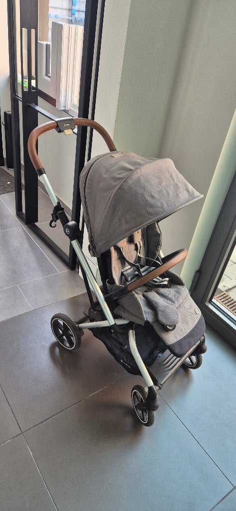 Buggy - wandelwagen Cybex Eezy S Twist+ 2 incl voetenzak, Enlèvement, Utilisé, Autres marques, Dossier réglable