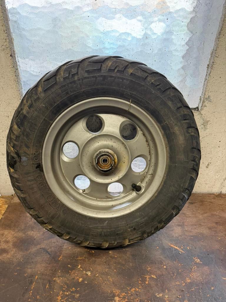 MBK Booster Next Generation 10 inch voorvelg, Fietsen en Brommers, Ophalen, Zo goed als nieuw