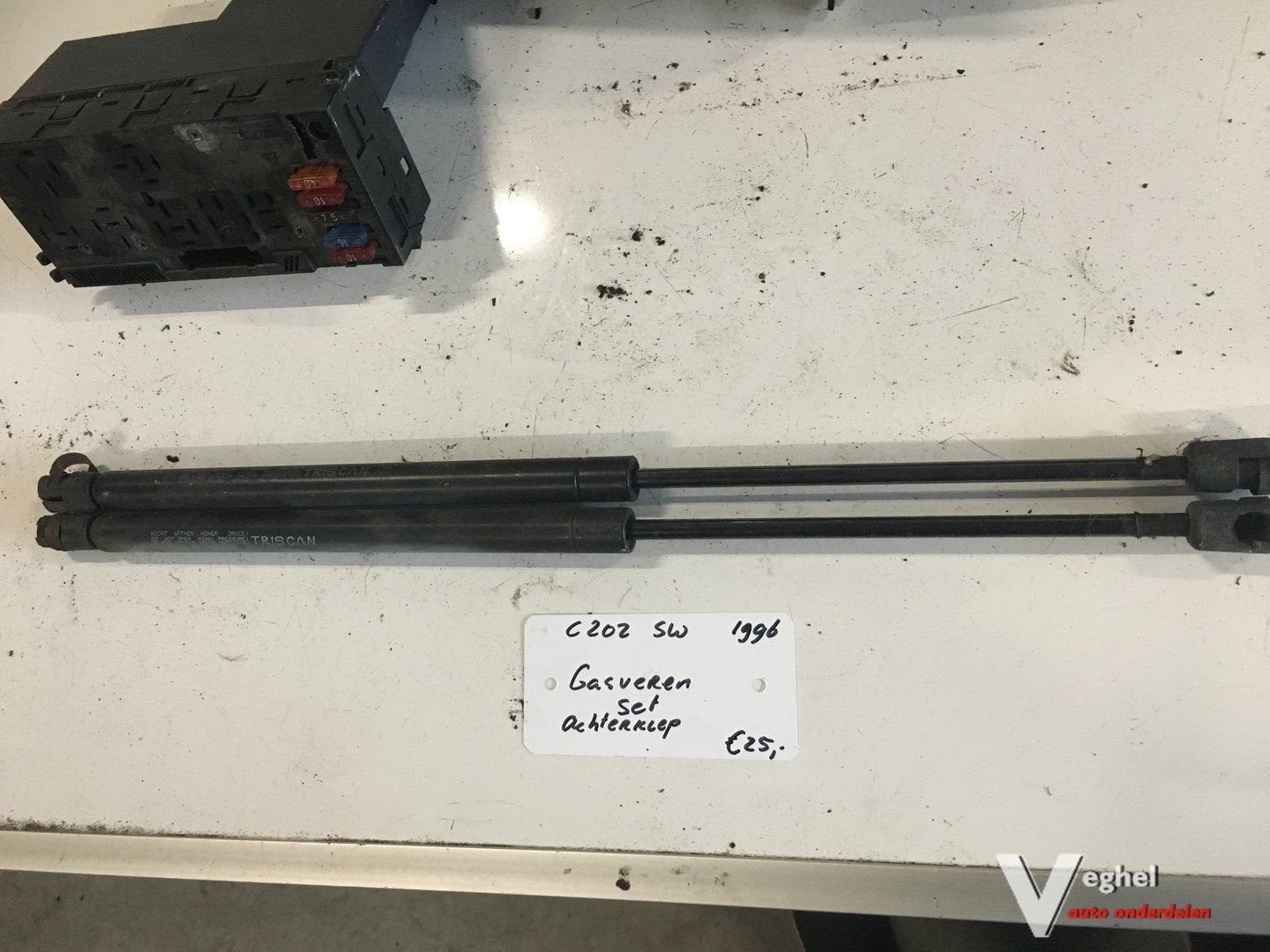 Mercedes C202 stationwagen 220D 1996  Gasveren set achterkle, -, Utilisé, -, -