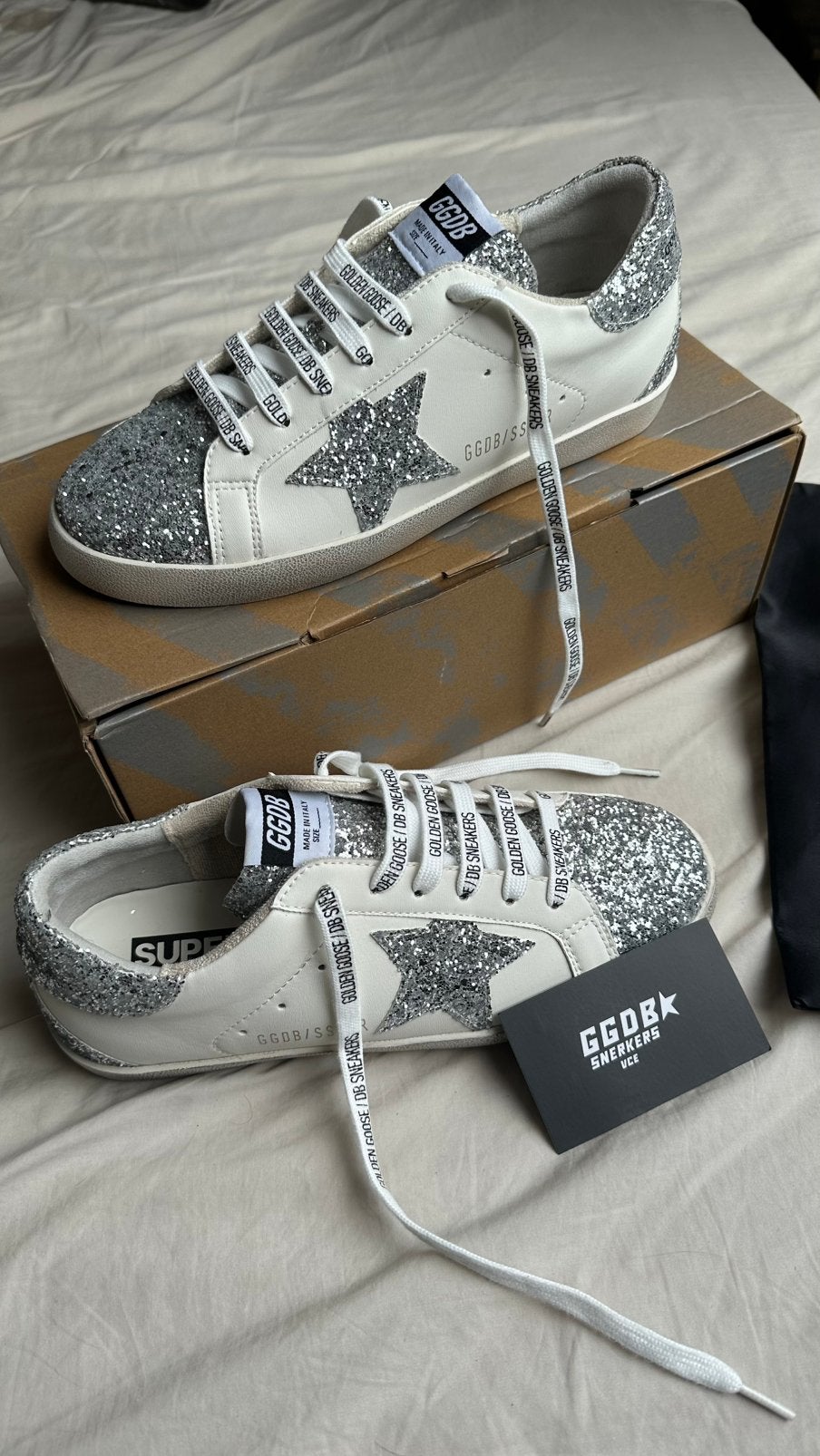 Sneakers Golden Goose argentées, Enlèvement ou Envoi, Neuf, Sneakers et Baskets
