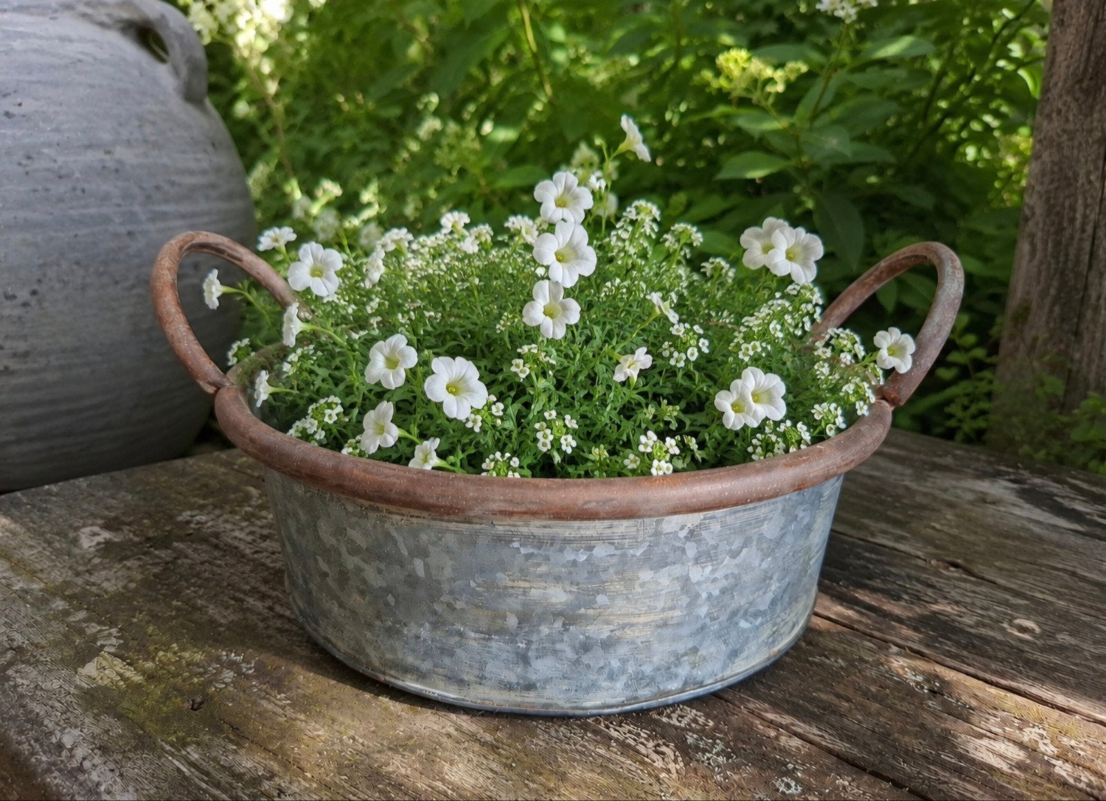 mooie ronde zinken bak, Tuin en Terras, Bloembakken en Plantenbakken, Ophalen of Verzenden