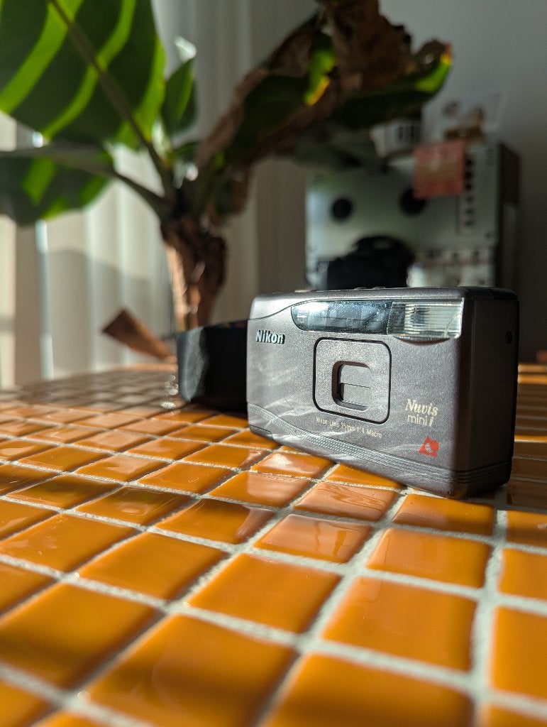 Nikon Nuvis Mini 25mm film camera, Ophalen, Gebruikt, Compact, Nikon