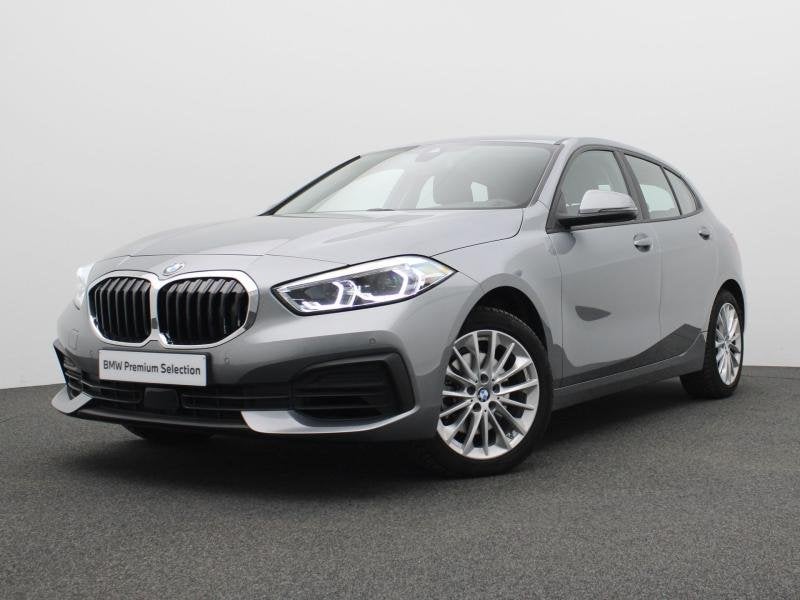 BMW Serie 1 116 LED - AUTOMAAT - NAVI, Auto's, BMW, 1 Reeks, 5 deurs, Parkeersensor, Zilver of Grijs