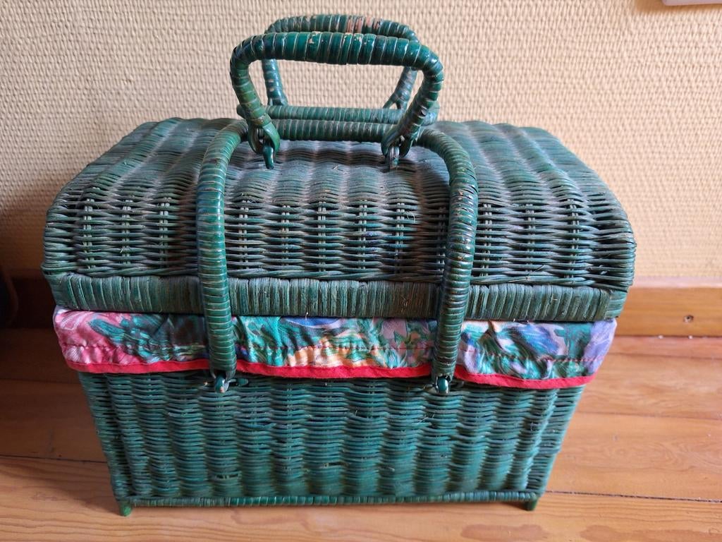 Naaimand , opbergmand, Ophalen of Verzenden