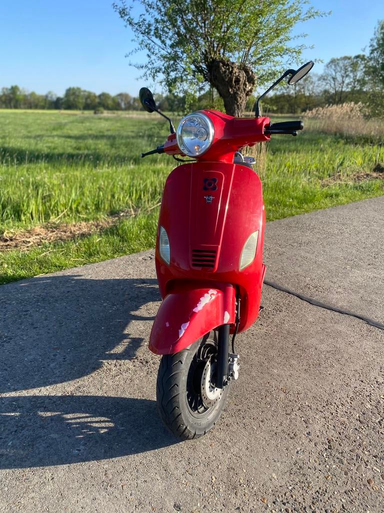 AGM VX50, Vélos & Vélomoteurs, Vélomoteurs & Scooters bridés, Utilisé, Autres marques, Essence, Enlèvement