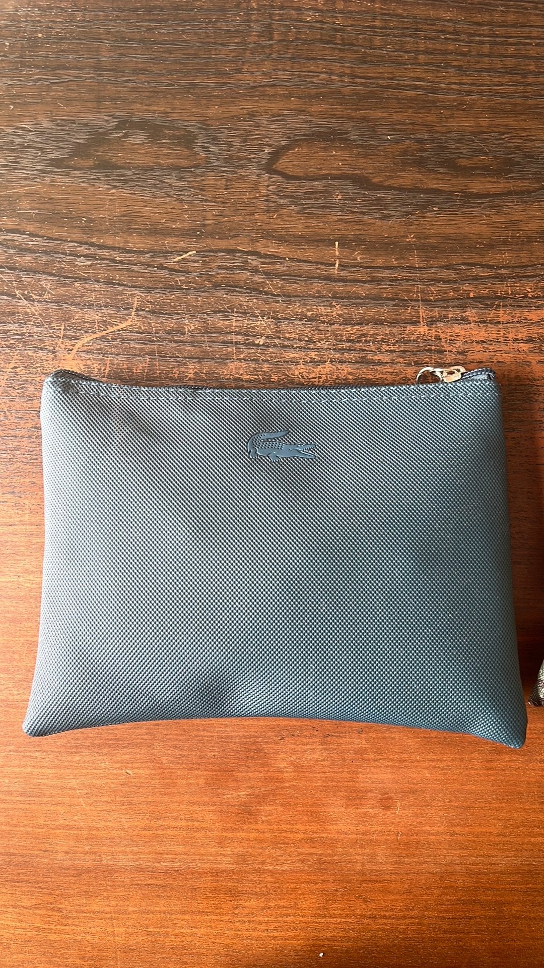 Trousse Lacoste, Ophalen, Zo goed als nieuw