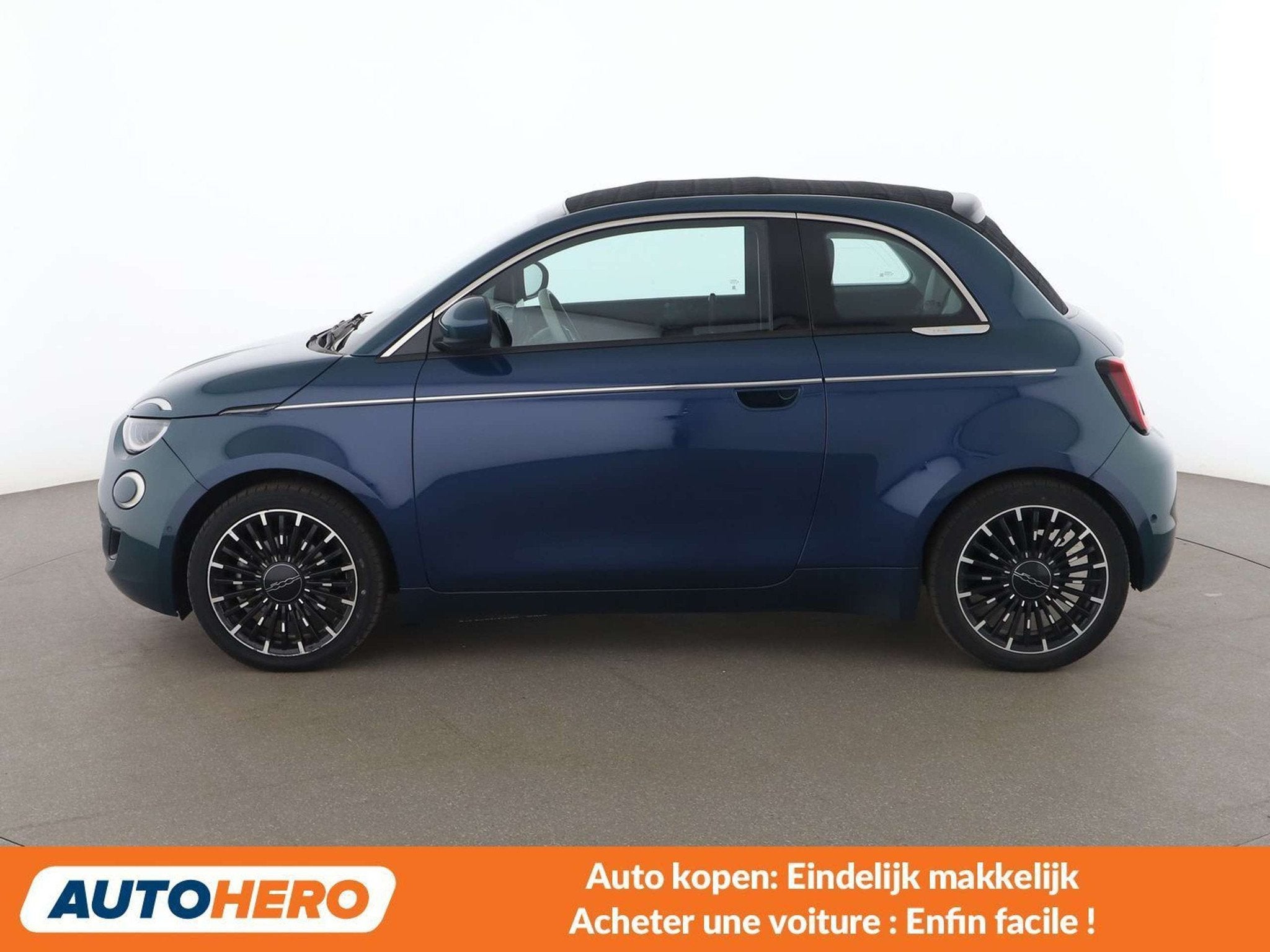 Fiat 500E electric drive 87 kW 'la Prima' (automatique), Autos, Cuir, 87 kW, Cabriolet, Noir