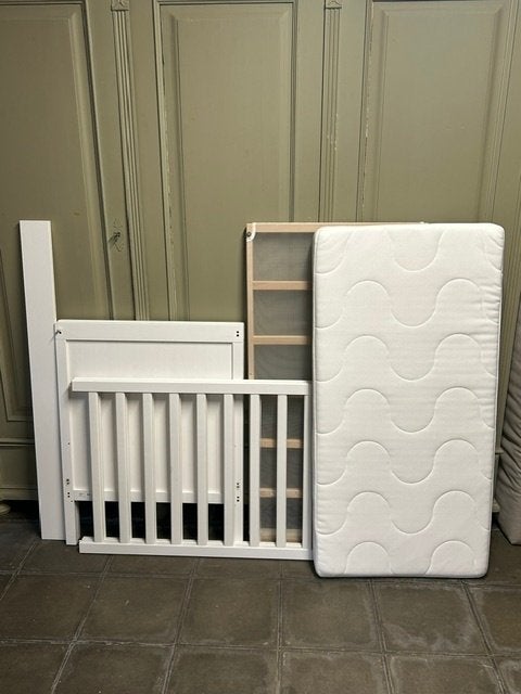KINDERBEDJE IKEA SUNDVIK, Kinderen en Baby's, Kinderkamer | Bedden, Ophalen, Zo goed als nieuw, Minder dan 140 cm, Matras