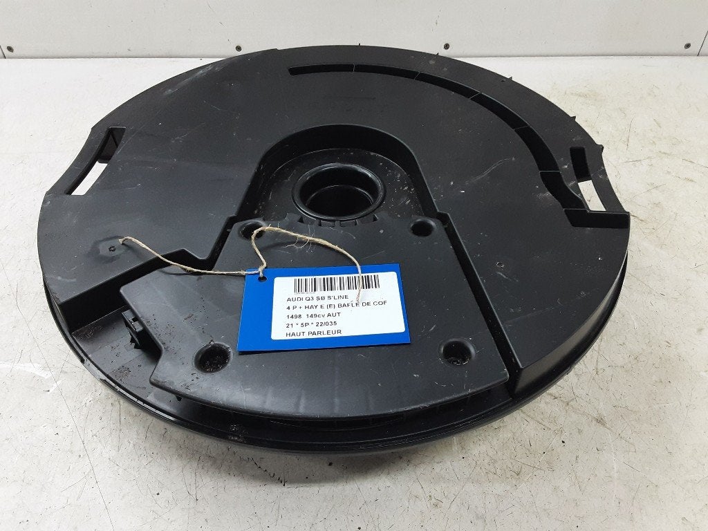 HAUT PARLEUR / ENCEINTE Q3 Sportback (F3N) (83A035382A), Auto-Union-Straße  1,
85057  Ingolstadt, DE, Info@audi.de, Audi, Utilisé