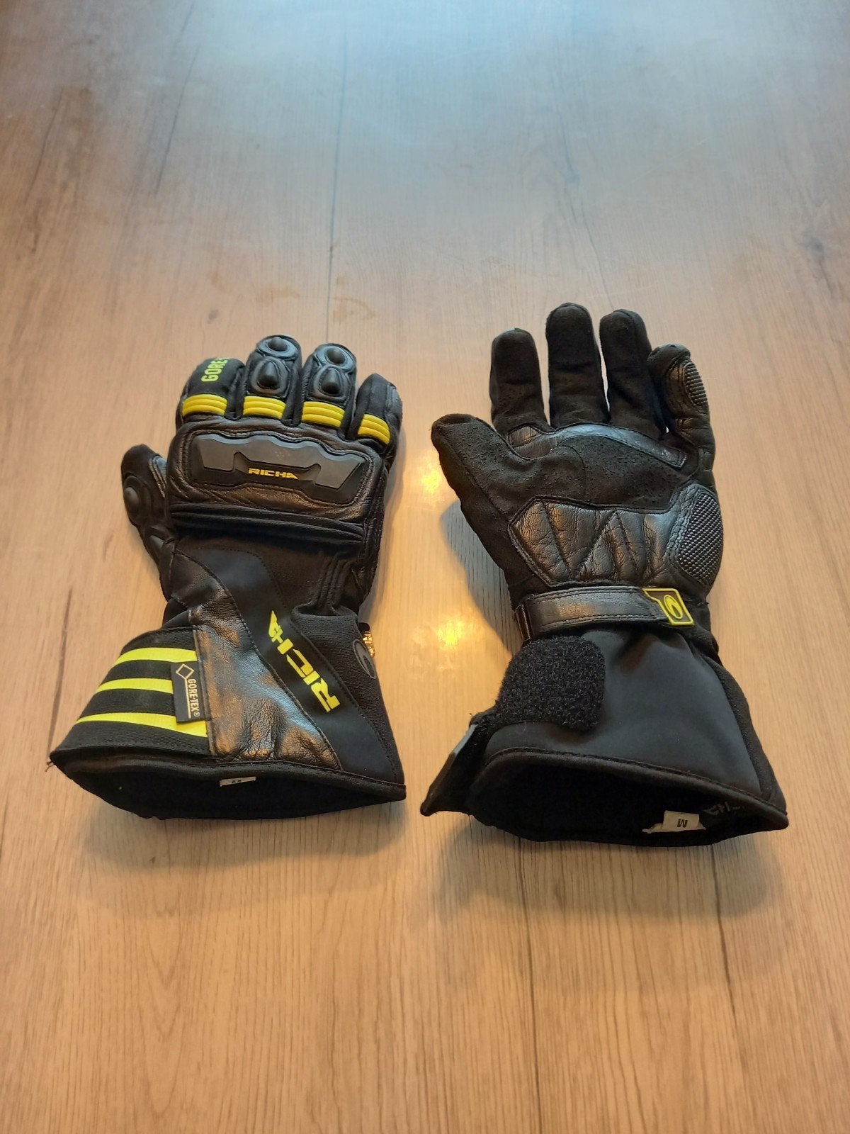 motorhandschoenen, Motoren, Ophalen