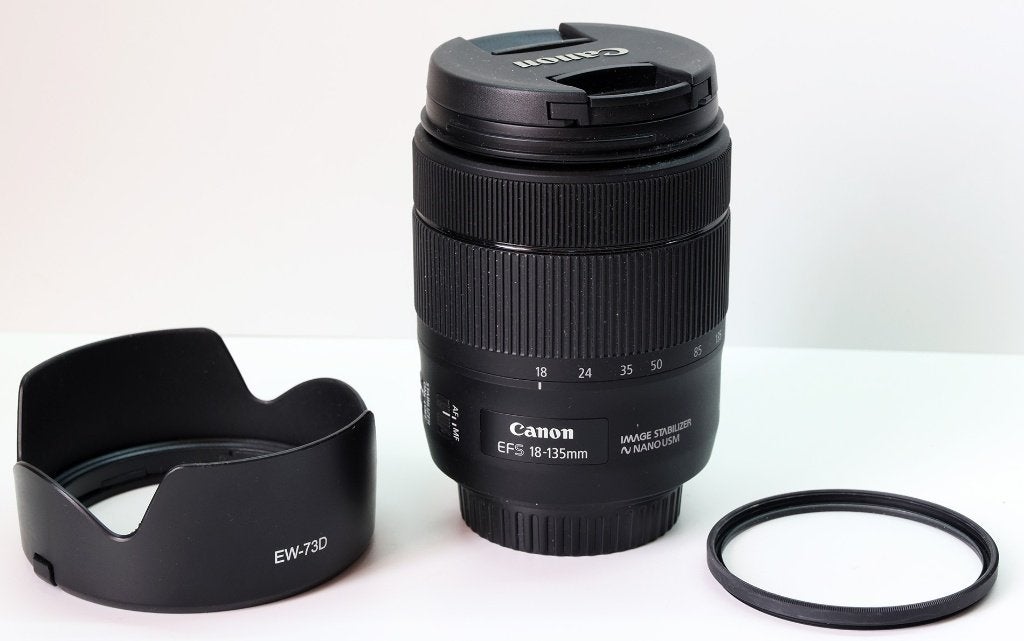 Canon EF-S 18-135mm f/3.5-5.6 IS nano USM, Canon, Beeldstabilisatie, Ophalen of Verzenden, Zo goed als nieuw