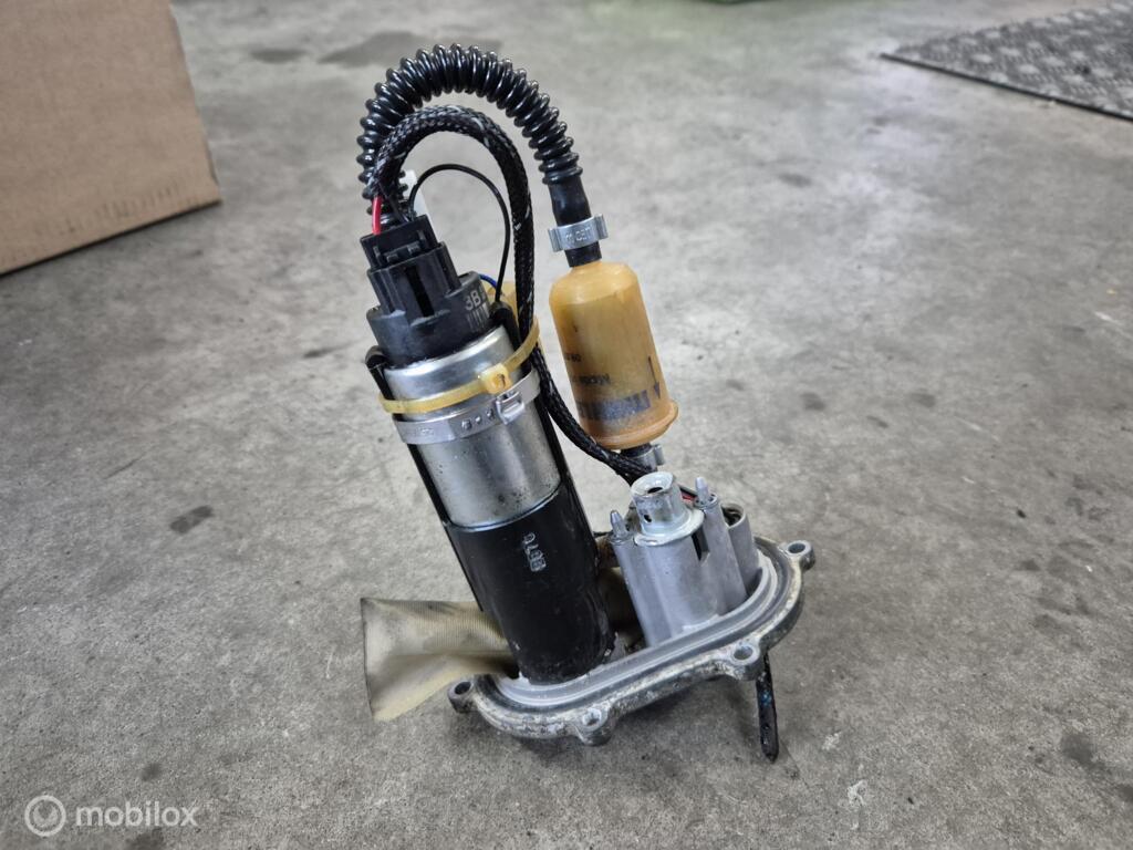 Benzinepomp pomp benzinetank pompunit 848 1098 1198, Motoren, Gebruikt, Factorystore.service@ducati.com, Ophalen of Verzenden