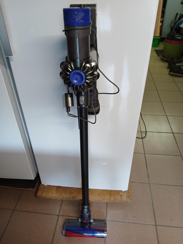 Dyson v6 stofzuiger, Elektronische apparatuur, Stofzuigers, Ophalen, Dyson