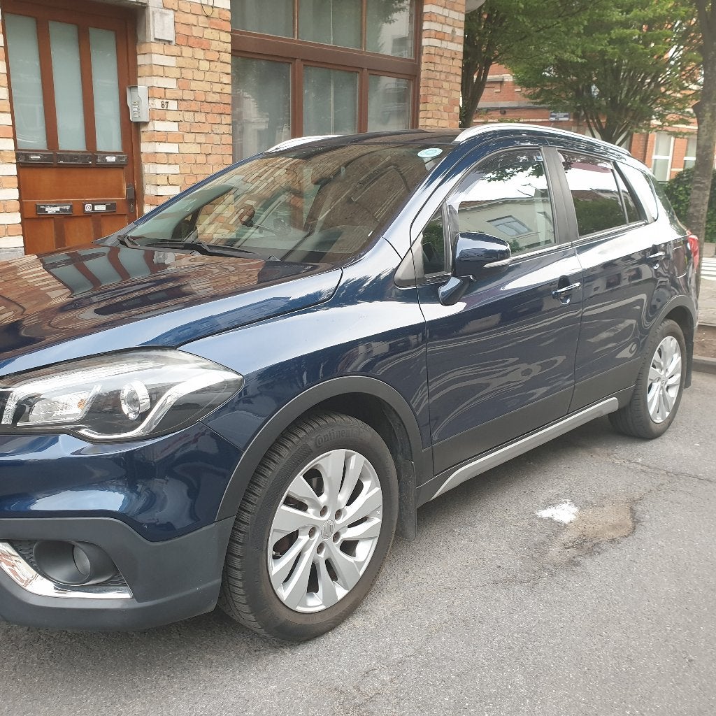 SUZUKI SX4 BLEU, Achat, SX4, Entretenue par le concessionnaire, 5 portes