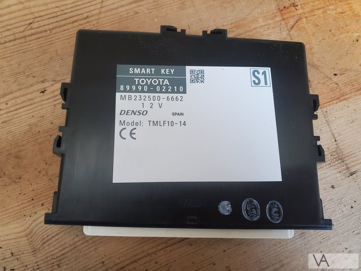 Toyota Auris 2012 -2018 keyless smart key module 89990-02210, Gebruikt, -, -, Ophalen of Verzenden