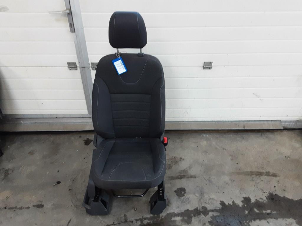 STOEL RECHTS VOOR Ford Kuga II (DM2) (01-2012/06-2019), Gebruikt, Ford