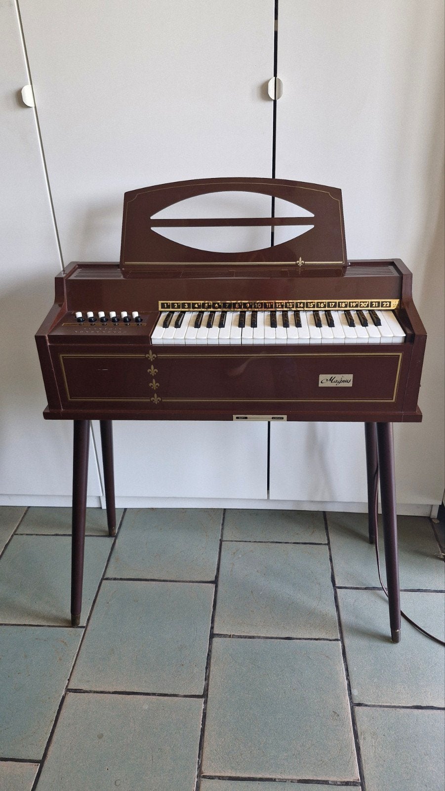 Magnus Model 391 Electric Chord Organ, Muziek en Instrumenten, Orgels, Ophalen, Harmonium