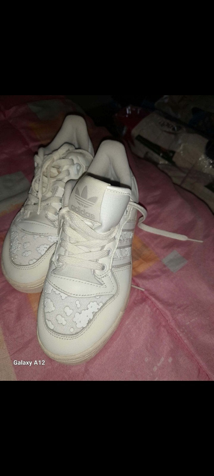 basket Adidas édition minie, Enlèvement ou Envoi, Neuf, Chaussures