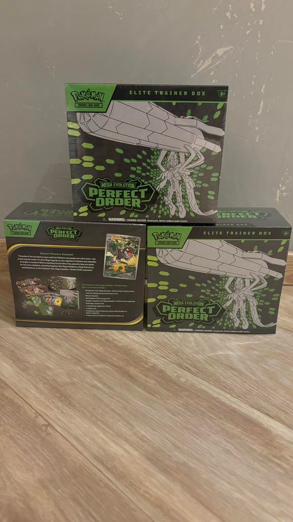 Perfect Order Elite Trainer Box, Ophalen of Verzenden, Nieuw, Boosterbox, Foil