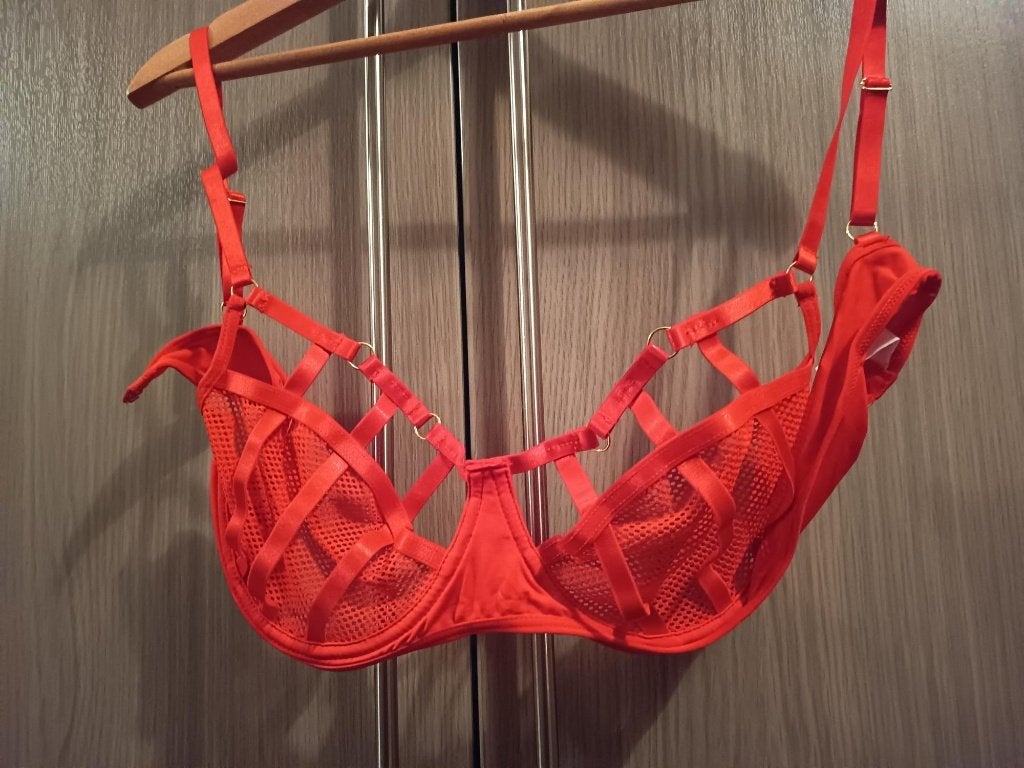 Sexy rood lingeriesetje, Kleding | Dames, Verzenden, Rood, BH