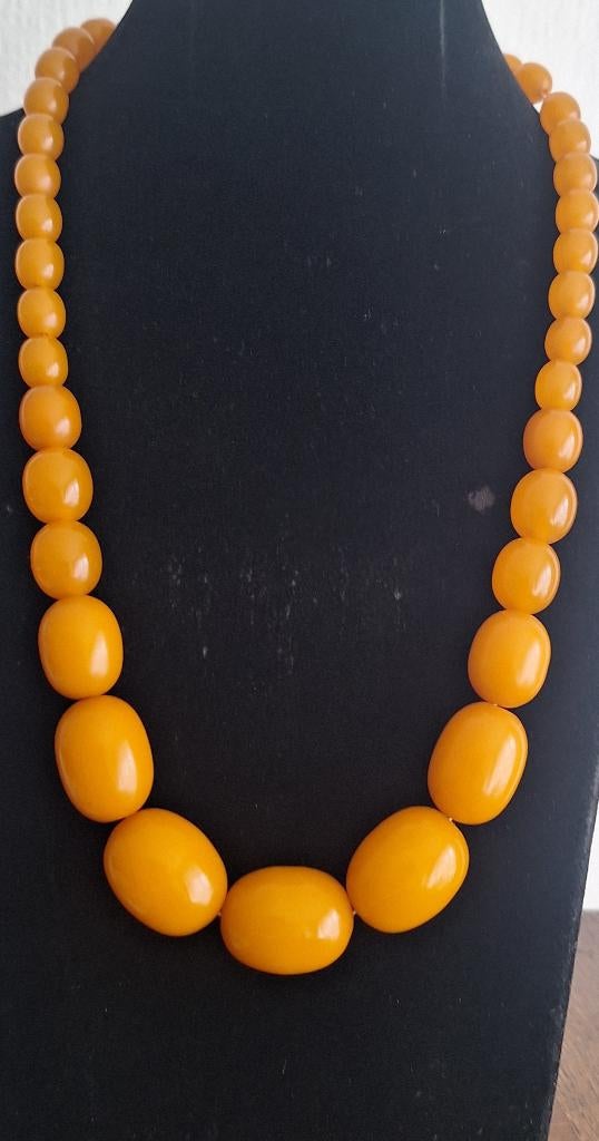 Antieke  bakeliet  ketting , het gewicht 69 gram, Ophalen of Verzenden, Overige materialen, Ketting