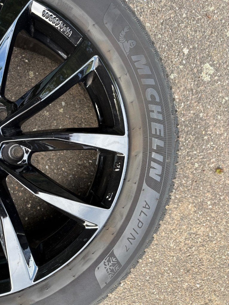 WinterKit MICHELIN 215/55 R17 XL Alp 7 TL 98V - EU=CB2-71-C1, Autos, Achat, Euro 6, 5 portes, Automatique