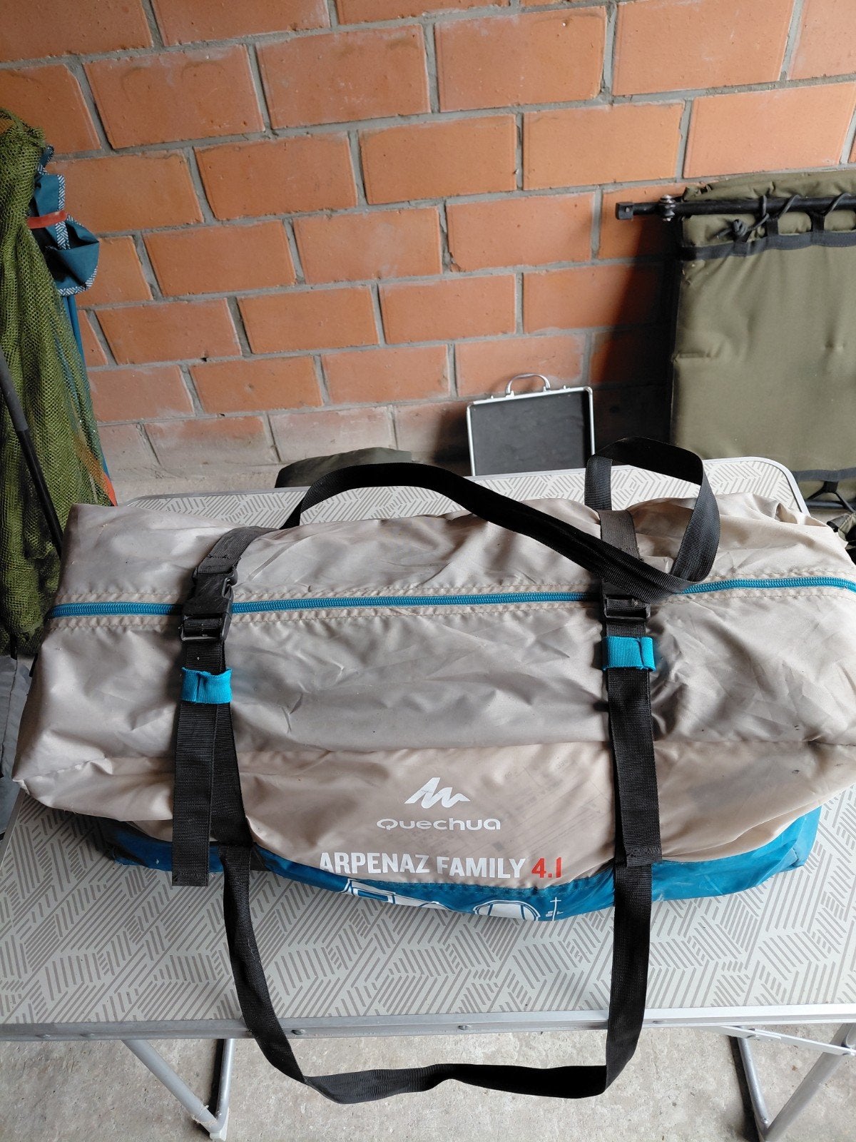 Quechuo 4 persoons tent, Caravans en Kamperen, Ophalen, Zo goed als nieuw