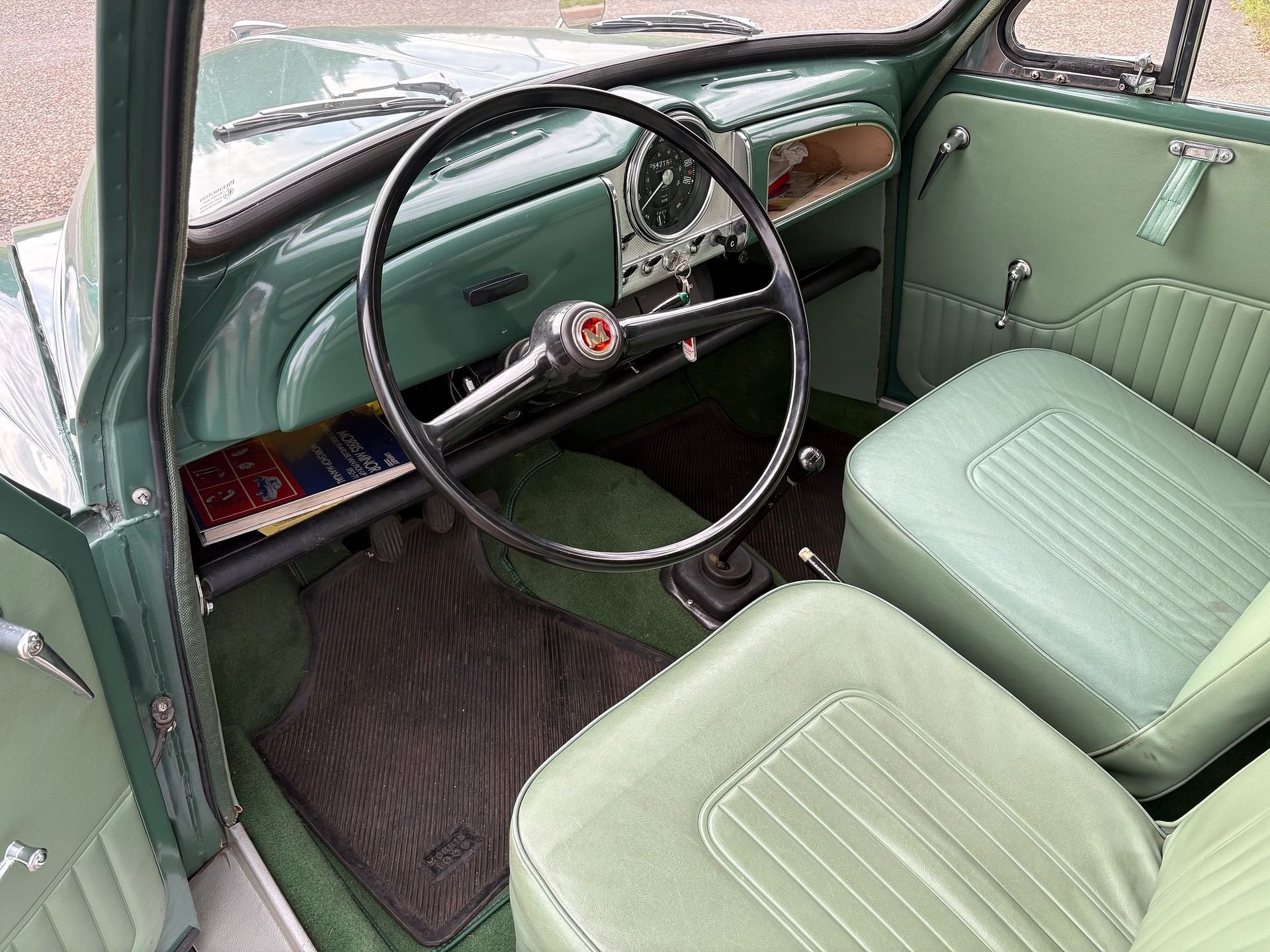 Morris Minor 1000 LHD, foto 6