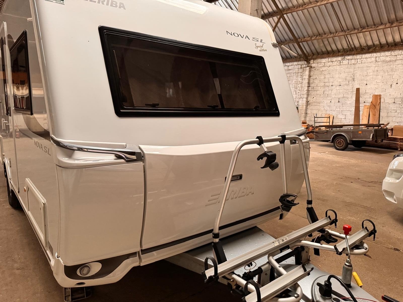 Hymer/Eriba Nova special edition, Luifel, Particulier, Delta