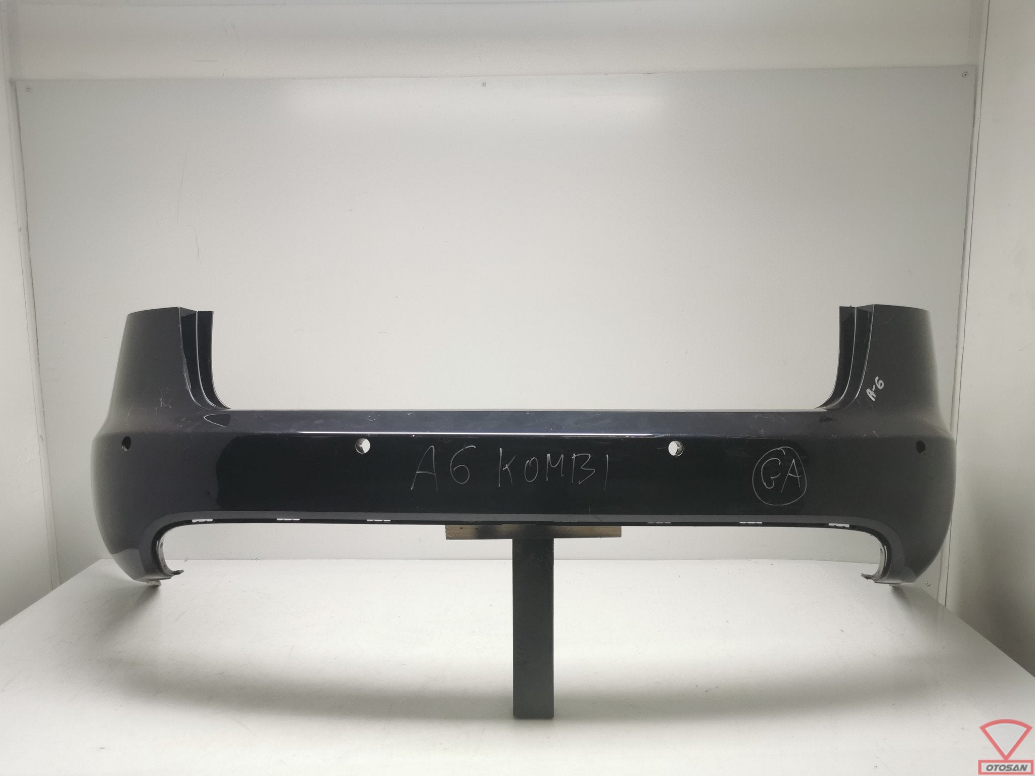 Audi A6 4F Avant Achterbumper Bumper 4xPDC, Auto-onderdelen, Gebruikt, AUDI AG, Auto-Union-Strasse 1
85045  Ingolstadt, DE, Audi