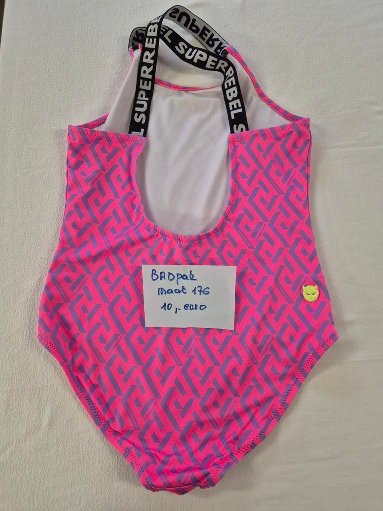 Badpak voor meisjes. Maat 176. Prijs:10€., Kinderen en Baby's, Ophalen, Badpak