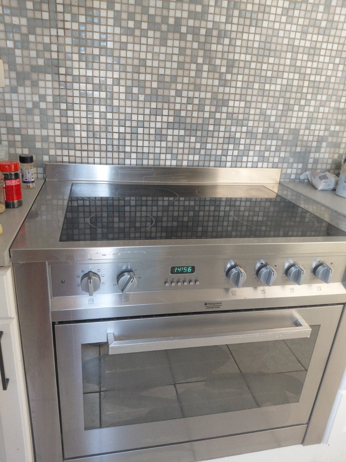 Fornuis Ariston Hotpoint, Elektronische apparatuur, Ophalen, Gebruikt, 4 kookzones