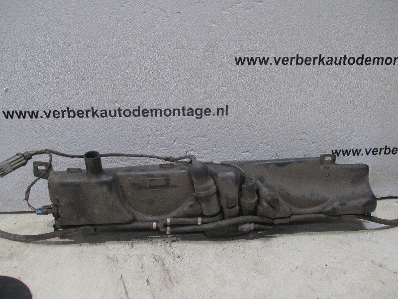 BOCAL LAVE-GLACE Omega B Caravan (21 / 22 / 23) (0023935), Opel, Opel Automobile GmbH, Utilisé, Kontakt-opel@opel.com