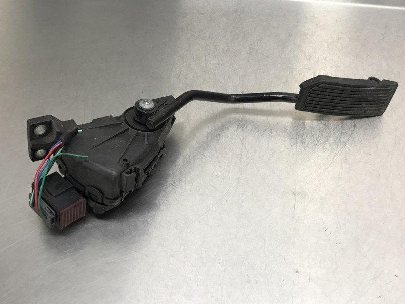PEDALE D'ACCELERATEUR Nissan Primera (P12) (|18002AU410|), Autos : Pièces & Accessoires, Utilisé, Nissan