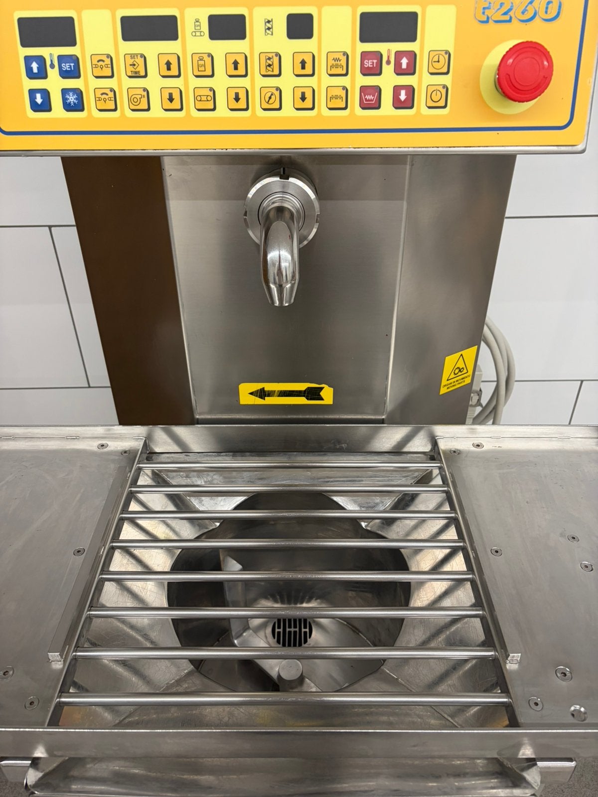 Chocolade machine, Ophalen