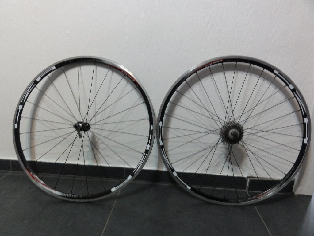 4ZA Cirrus Tubular velgen met nieuwe Vittoria banden 65 euro, Fietsen en Brommers, Fietsonderdelen, Ophalen, Zo goed als nieuw